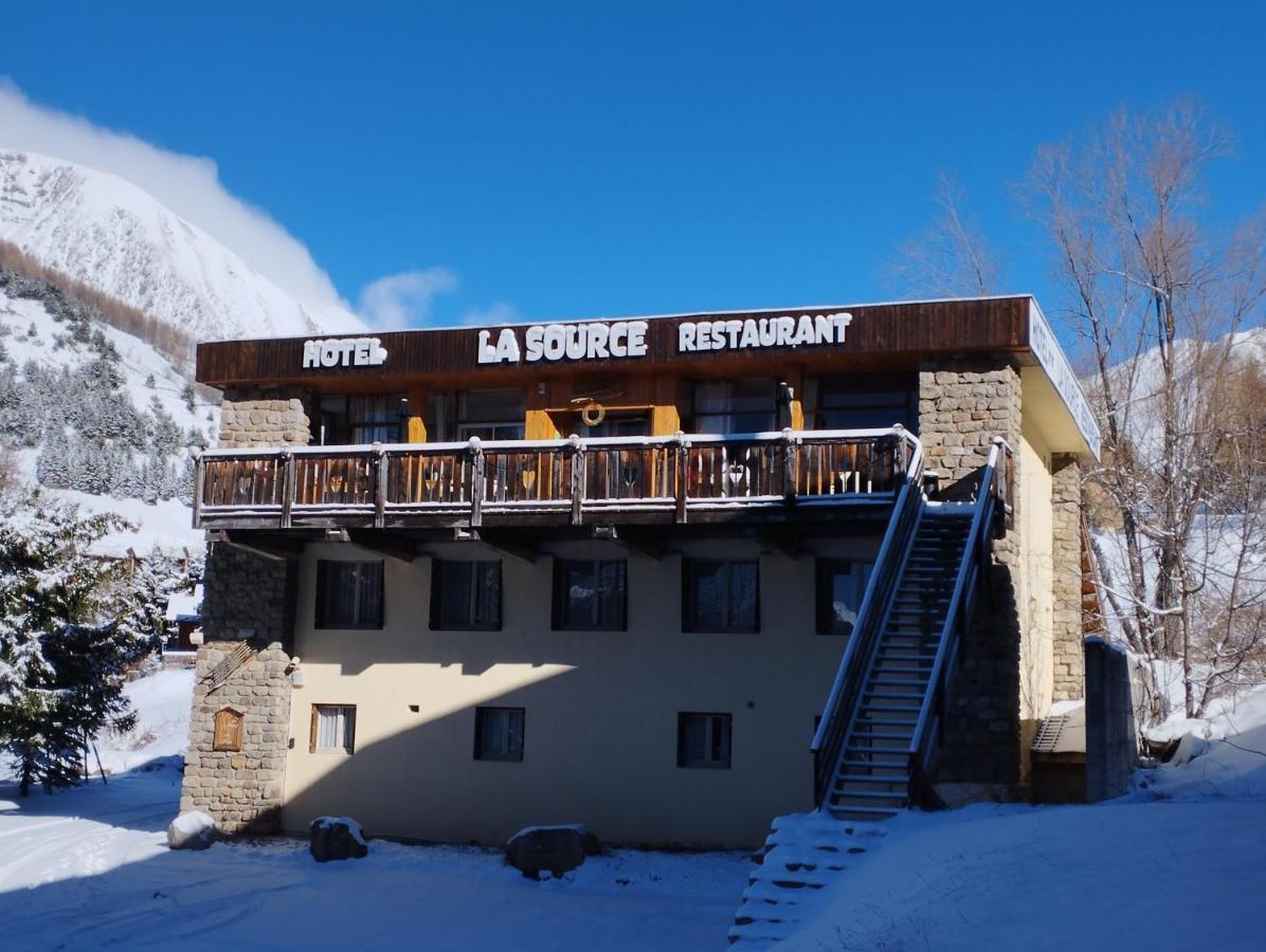 אלוס Hotel Restaurant La Source מראה חיצוני תמונה
